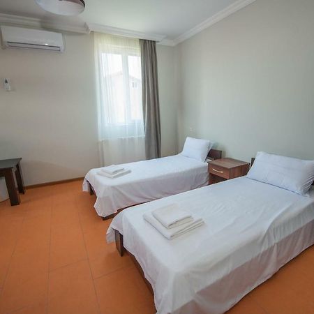 Hotel Cosmos Batum Dış mekan fotoğraf