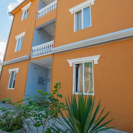 Hotel Cosmos Batum Dış mekan fotoğraf
