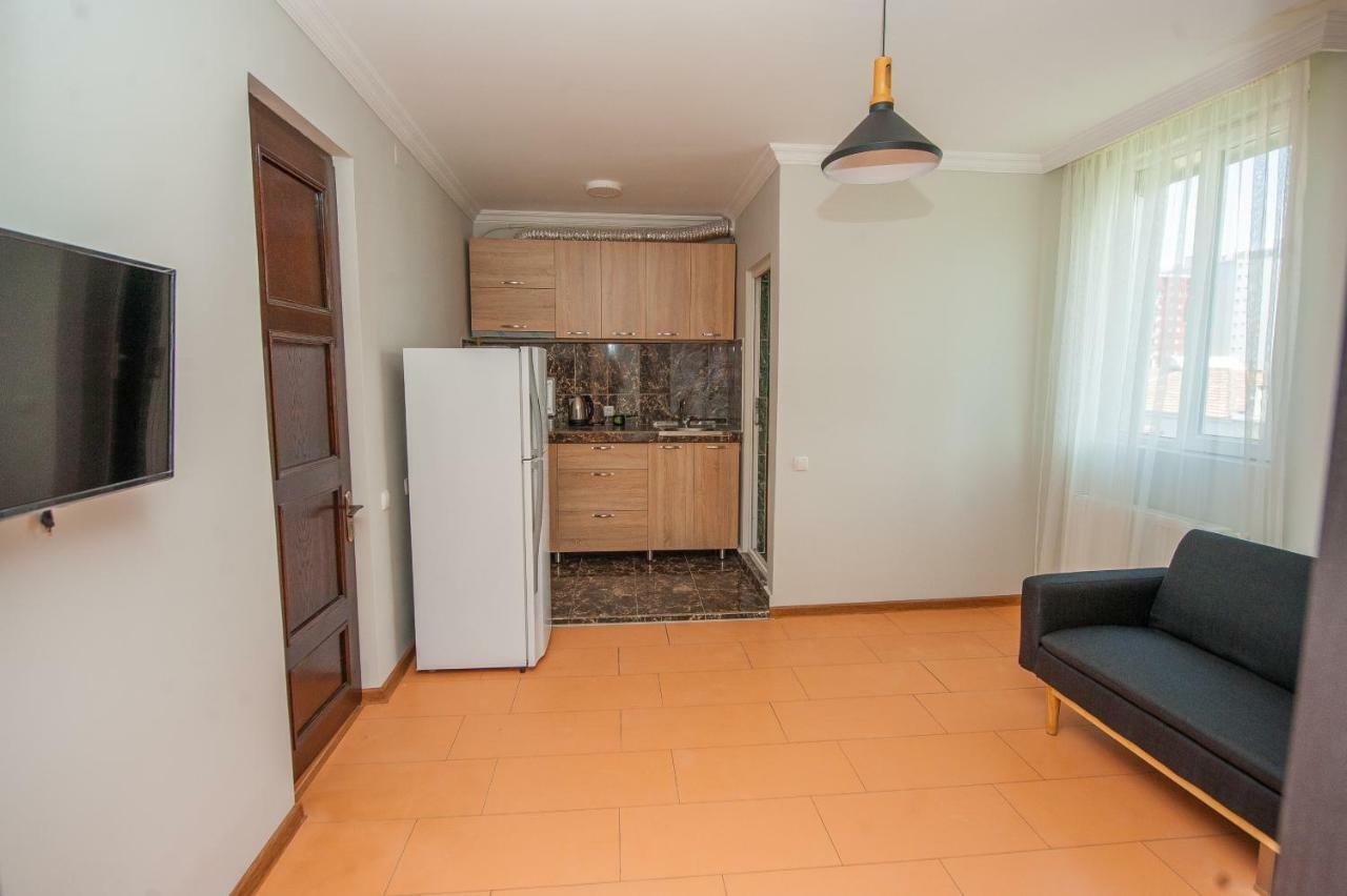 Hotel Cosmos Batum Dış mekan fotoğraf