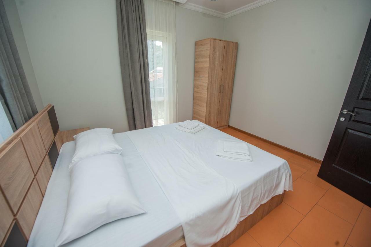 Hotel Cosmos Batum Dış mekan fotoğraf
