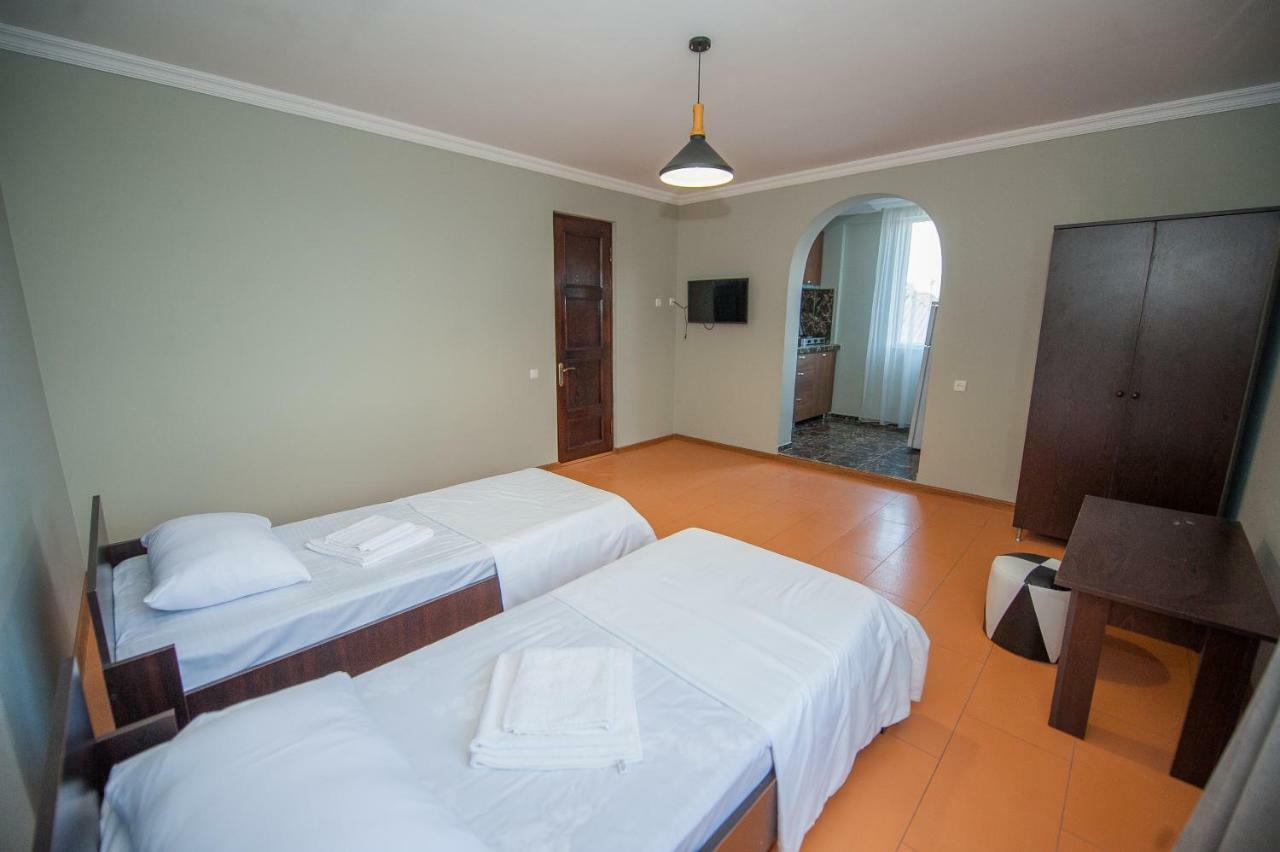 Hotel Cosmos Batum Dış mekan fotoğraf